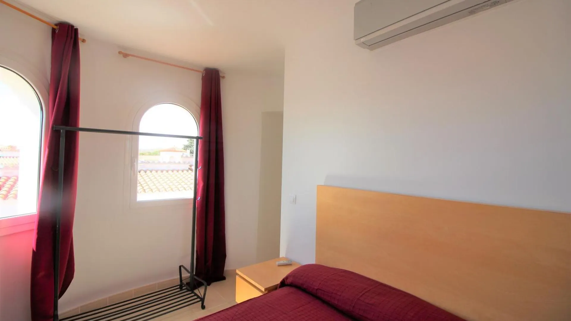 Villa Apart-Rent Casa Con Piscina Alberes 0005 Empuriabrava